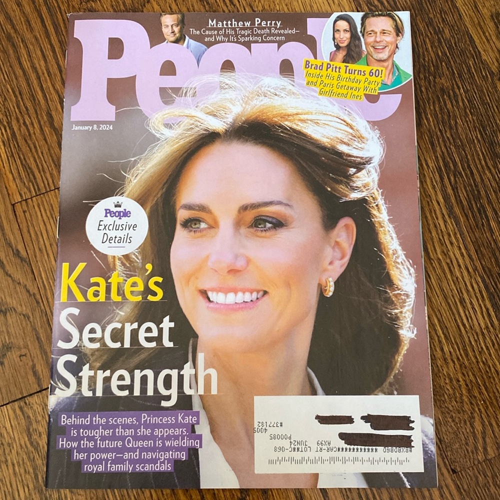 People Magazine - January 8 2024 - Kate Middleton - Matthew Perry - Brad Pitt